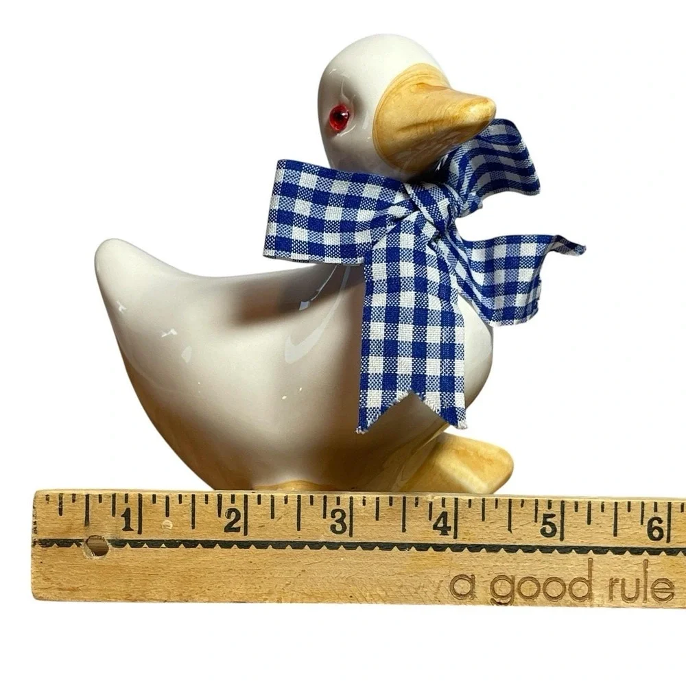 Ceramic Country Farmhouse Goose Blue Gingham Neck Ribbon & Red Beaded Eyes‎ 5